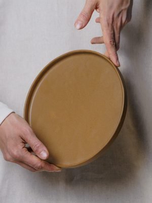 Prato raso 22cm – marrom