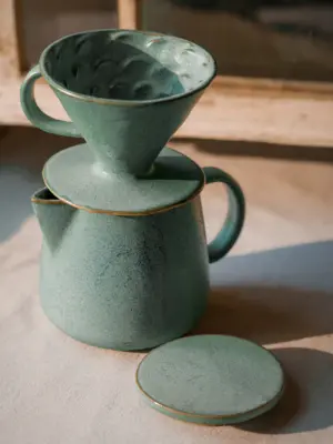 Conjunto café – verde
