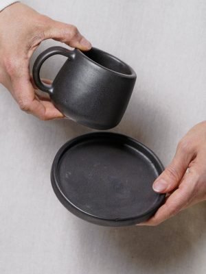 Caneca Aurora 250ml com pires – preta